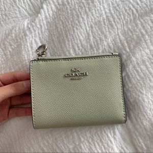Coach Snap Card Case- pale green